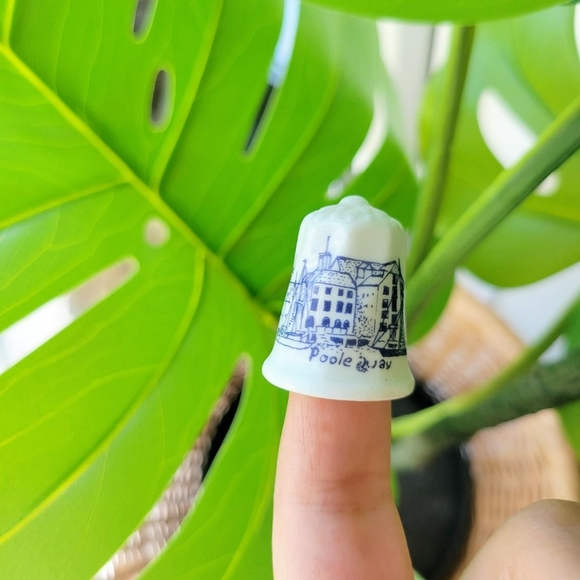 Vintage Poole Quay England Harbor Thimble - Picture 2 of 8